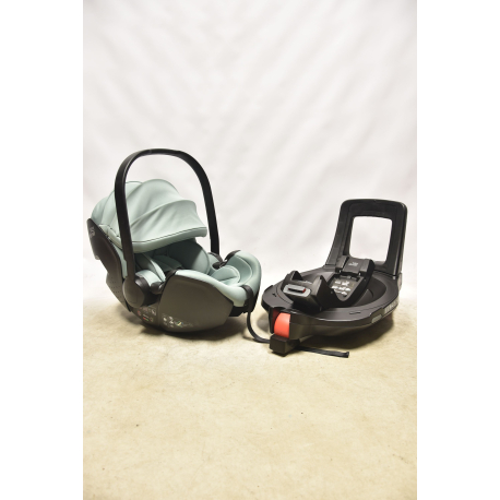 Britax Romer BABY SAFE 5Z2 z bazą - używany