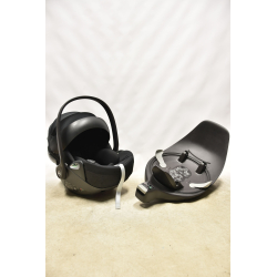 Cybex Cloud T i-Size 0-13kg z bazą T - używany