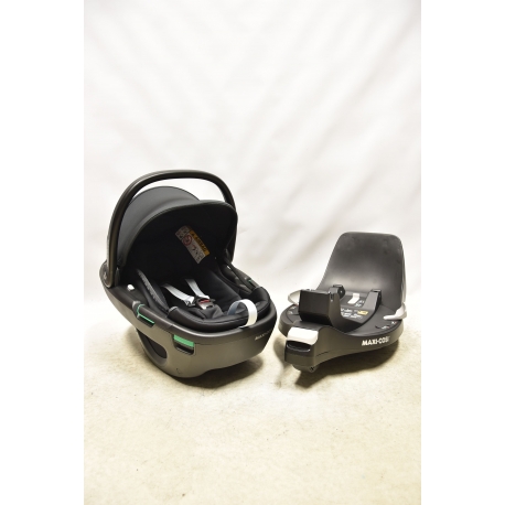 Maxi-Cosi Coral 360 z bazą FamilyFix 360 - używany